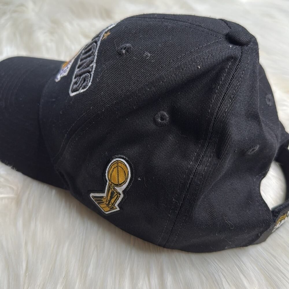 NBA Champions Los Angeles Lakers Black Hat - Picture 6 of 7